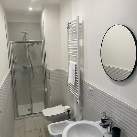 Maison Appartaments ゲストハウス 4*