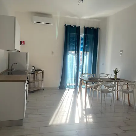 ゲストハウス Maison Appartaments