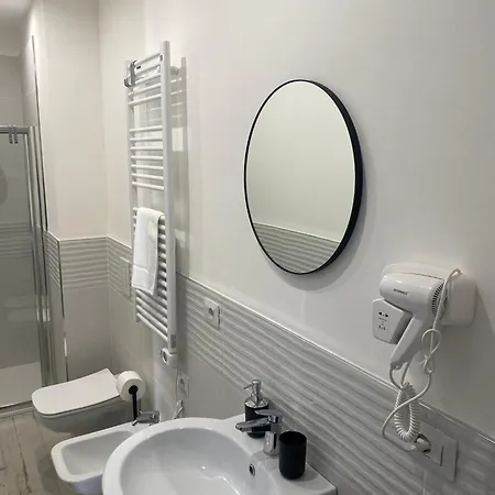 Maison Appartaments 招待所 4*