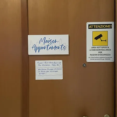 Maison Appartaments 招待所